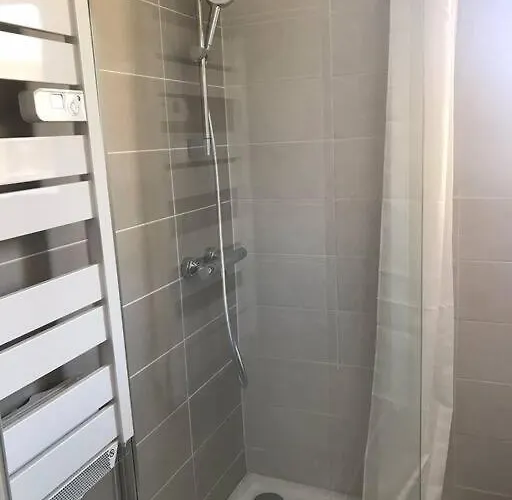 Location Saisonniere 2 P Antibes-piscine-climatisation-terrasse Au Calme Apartment *