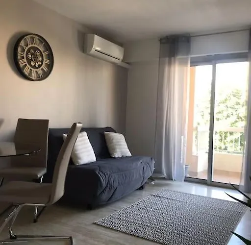 Location Saisonniere 2 P Antibes-piscine-climatisation-terrasse Au Calme Apartment Antibes